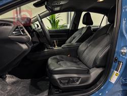 تۆیۆتا کامری